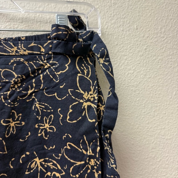 Nygard Collection Black Gold Floral Midi Skirt Size 12 | Elegant Evening Party - Picture 3 of 8